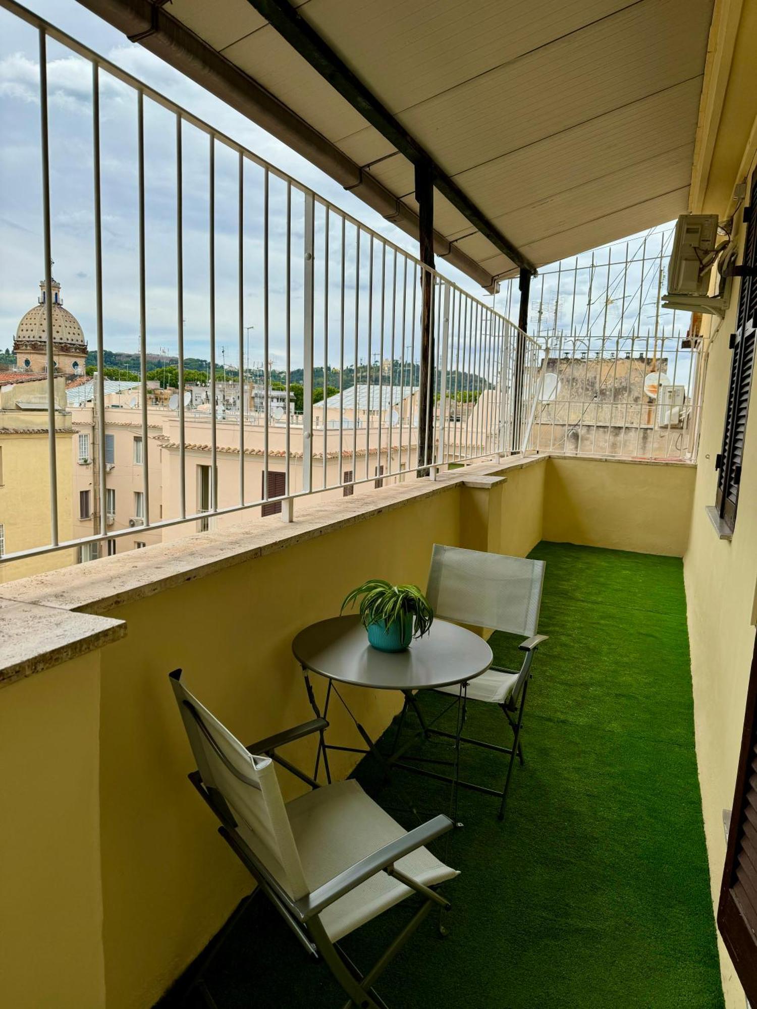 Vatican Roof Luxury Tiffany Terrasse Privee Apartamento